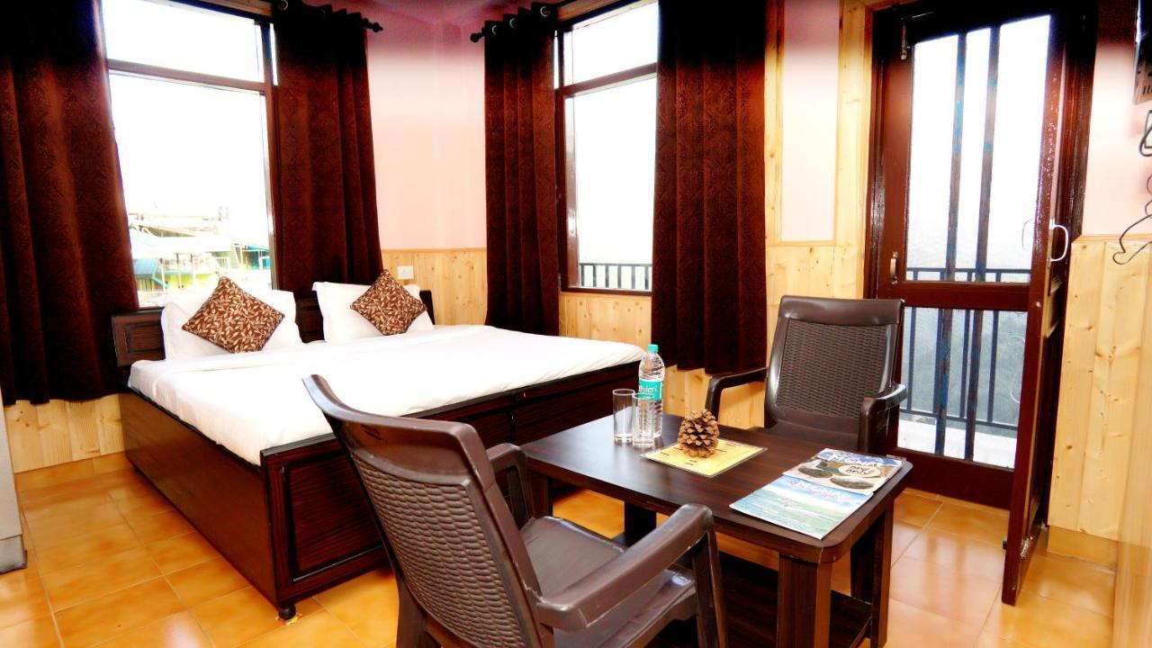 Thakur Homes- Couple And Family Friendly Homestay Шимла Екстериор снимка