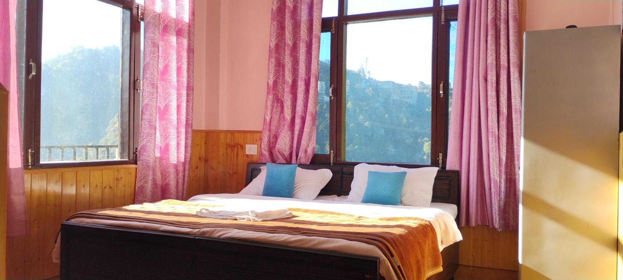 Thakur Homes- Couple And Family Friendly Homestay Шимла Екстериор снимка